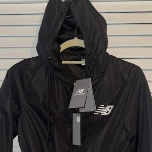 New Balance Women's Utility Jacket in Black